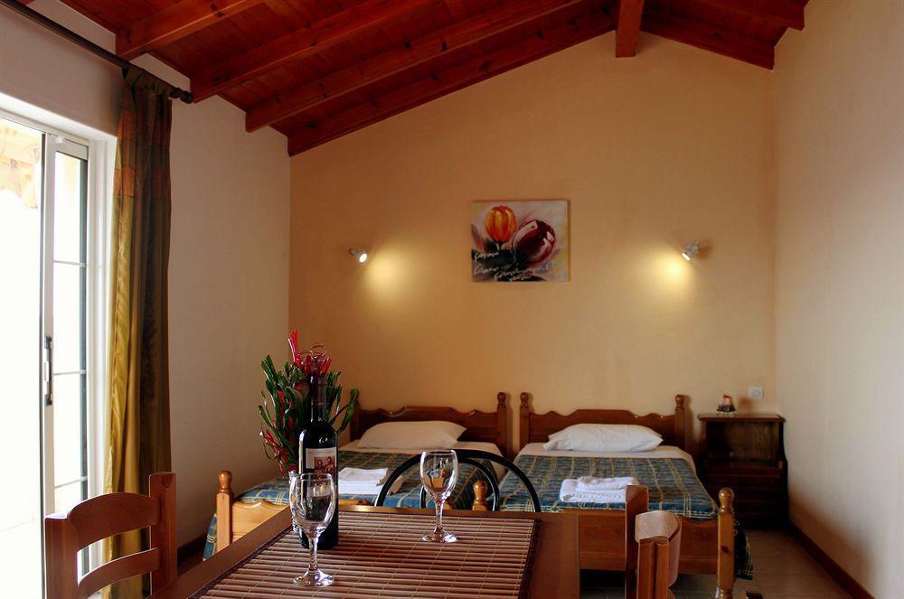 Villa Stefanos Bungalows Nisaki  Exterior foto
